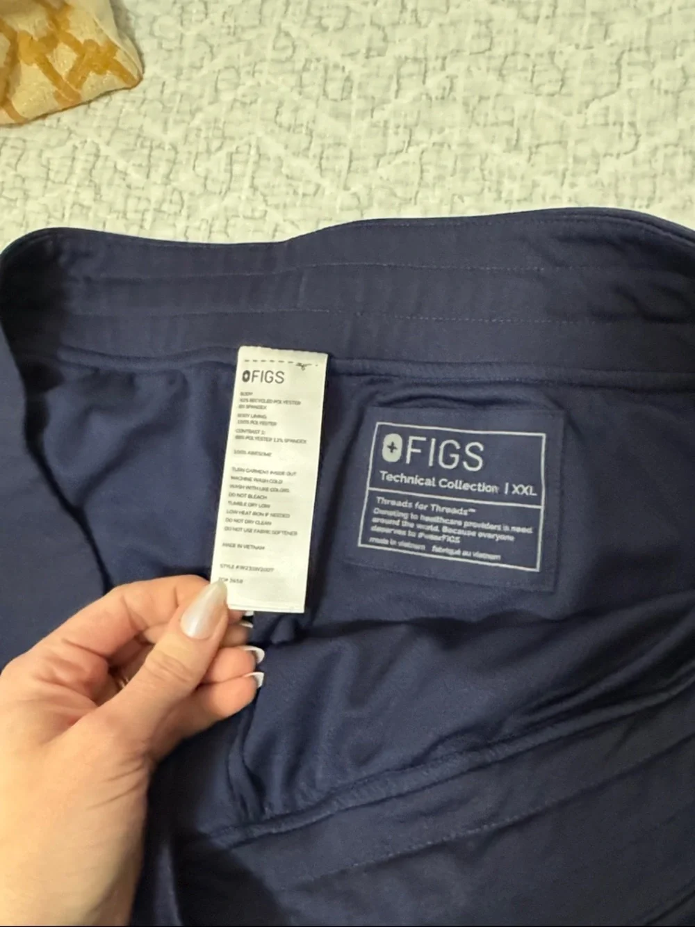 Men's FIGS Navy Utility Pants with Teal Drawstring